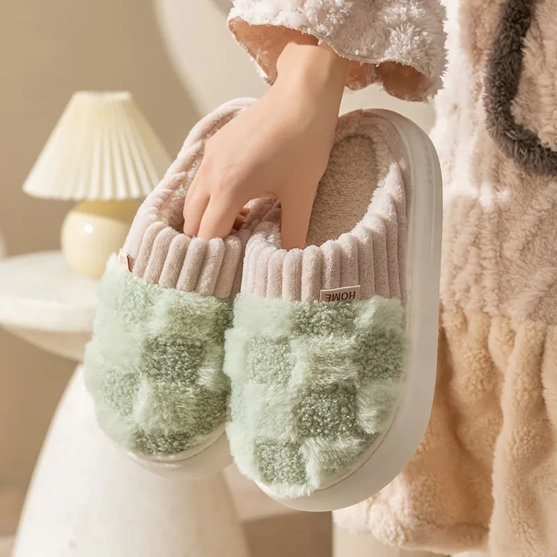Ideaal cadeau: zachte en dikke unisex pantoffels. Warme winterslippers voor dames en heren, ultiem comfort.