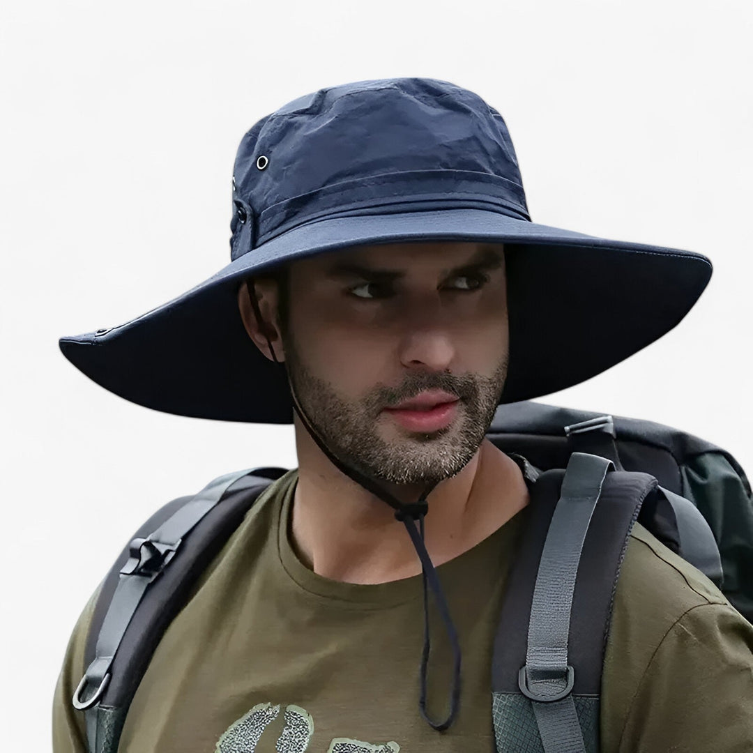 Zeno outdoor hoed, de perfecte UV-beschermende zonnehoed voor vissen, wandelen en buitensporten.