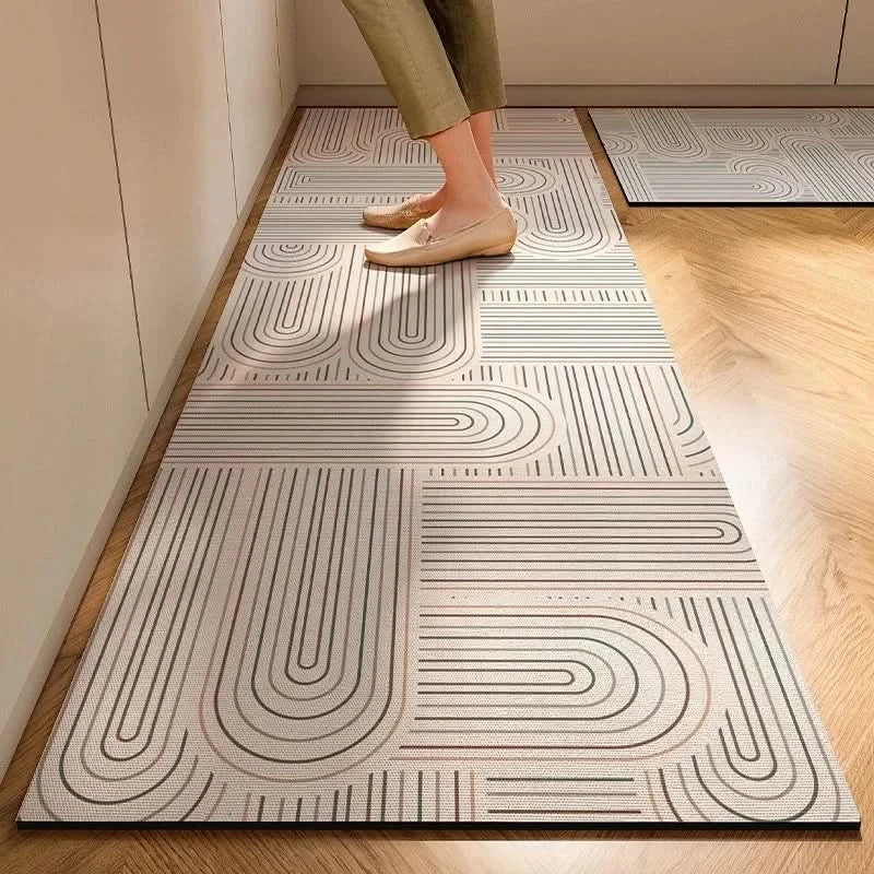 Praktische antislip keukenmat, gemakkelijk schoon te maken. Voorkomt glijden en verfraait uw keuken.