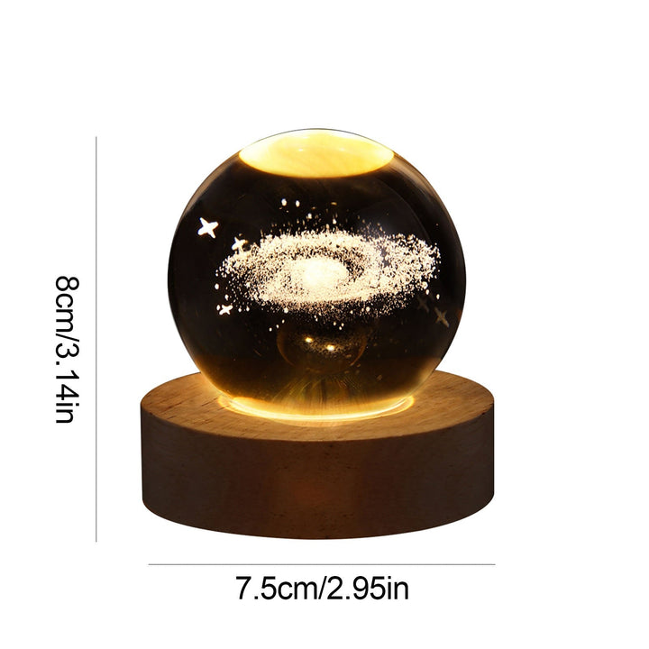 Exclusieve kristallen lichtbol met 3D effecten van maan en sterren. Unieke interieurdecoratie.