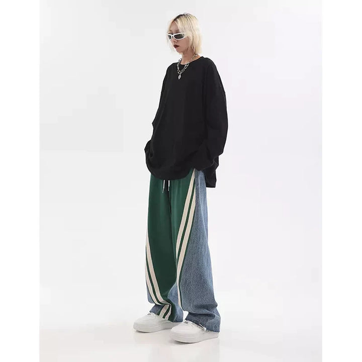 Groene dames joggingbroek, hoge taille, moderne en comfortabele activewear fashion.