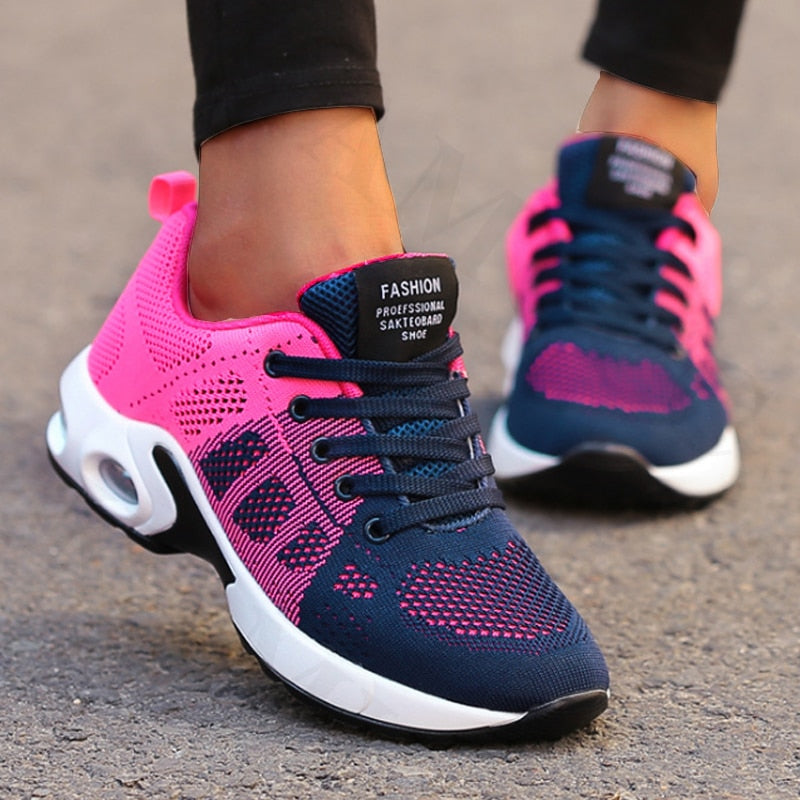 Veelzijdige dames sneakers: ademend, lichtgewicht en comfortabel voor hardlopen, fitness en casual dagen.