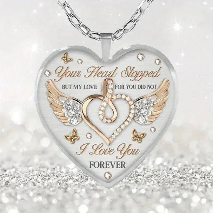 Elegant zilveren dames hartketting met 'Forever' gravure, ideaal als liefdes cadeau. Verstelbaar en tijdloos.