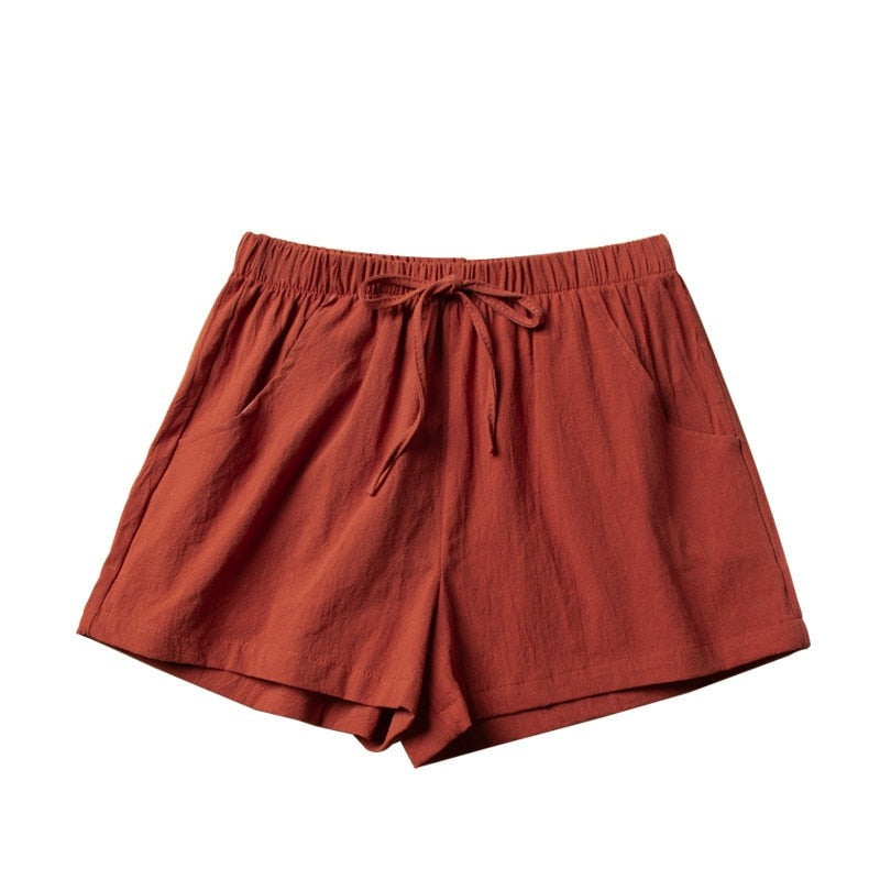 Essentiële Lindy dames shorts voor zomerkleding. Ademend en lichtgewicht voor comfort.