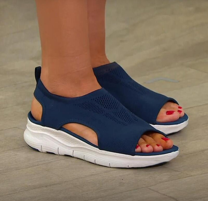 Stijlvolle blauwe NiceFeet orthopedische dames sandalen. Comfortabele zomer sandalen met goede voetondersteuning.