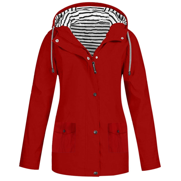 Blauwe sportieve waterdichte damesjas, ideaal voor outdoor avonturen. Winddicht en ademend voor droog comfort.