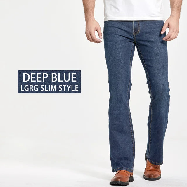 Herenmode: boot cut jeans met comfortabele pasvorm. Geschikt voor een actieve levensstijl.