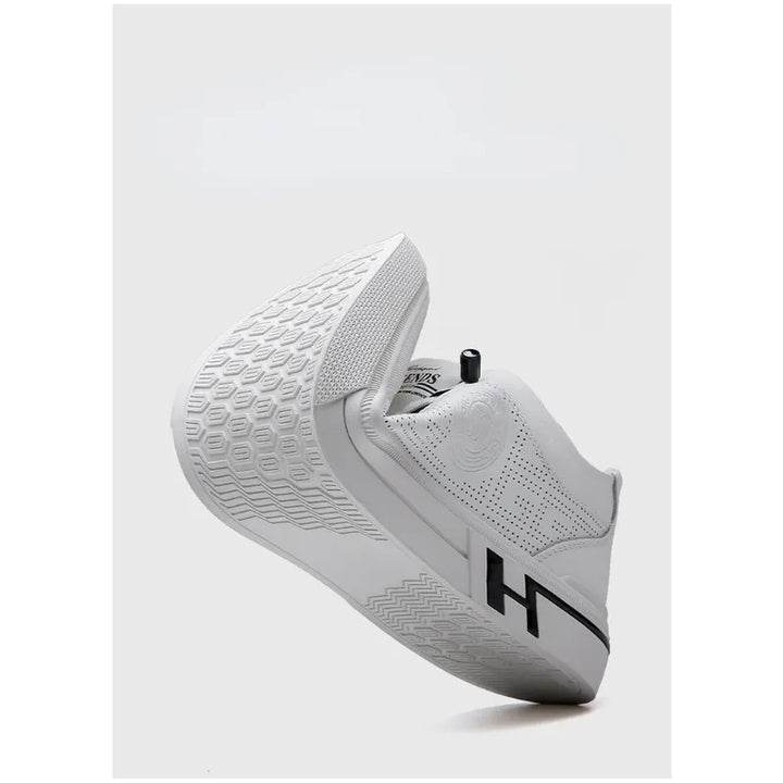 Deze modieuze herensneakers maken elke casual look compleet; stijlvol, comfortabel en veelzijdig.