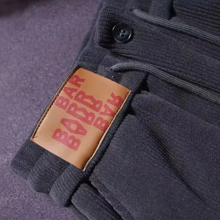 Stijlvolle dames winterbroek, comfortabel en fleece gevoerd, perfect voor actieve vrouwen.
