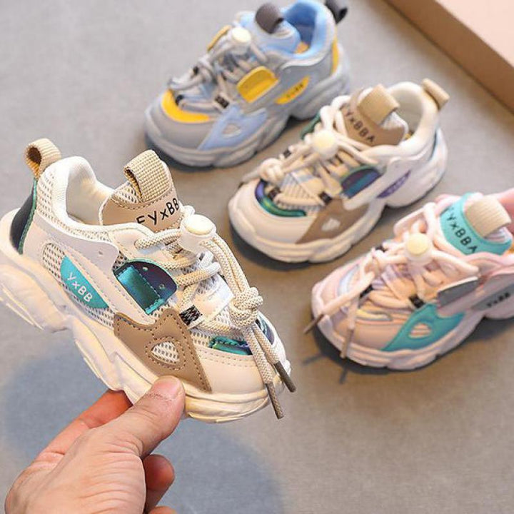 Duurzame zool van ShaqsSneaks kinder sneakers voor optimale grip en comfort. Essentieel voor speelse kindervoeten.