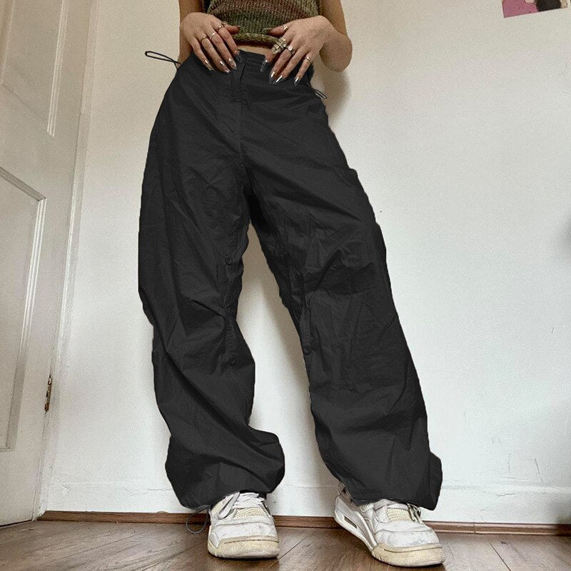 Streetwear dames cargobroek met wijde pijpen, comfortabel met een losse pasvorm.
