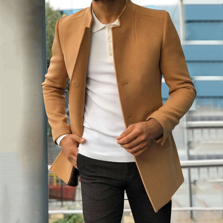 Getailleerde heren tweed herfstjas Lazaro. Een warme, klassieke en elegante jas voor een verfijnde look in de winter.