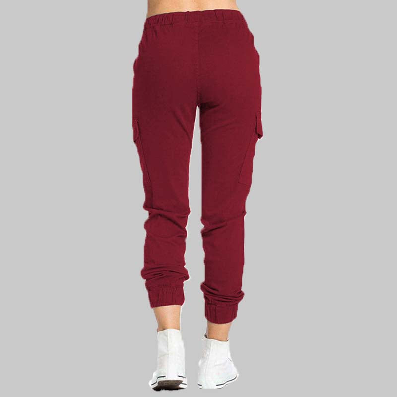 Trendy dames cargo broek Nova, combineert stijl en comfort voor een veelzijdige garderobe.