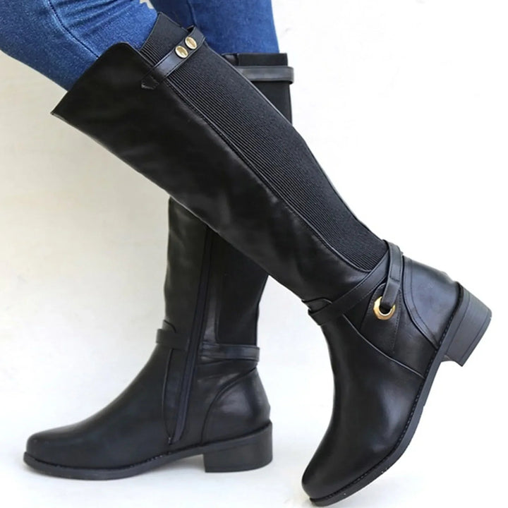 Veelzijdige dameslaarzen met dikke hak, combineert stijl en draagcomfort voor de modebewuste vrouw.