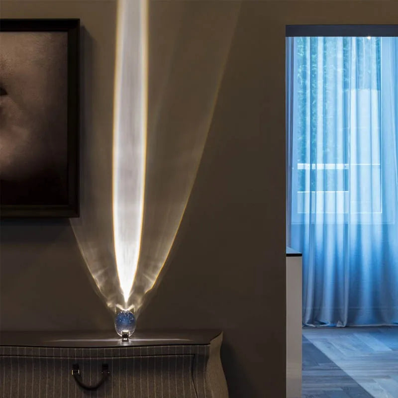 StarGlow kristal oog nachtlamp die een betoverende sterrenprojectie creëert, ideaal als sfeervolle slaapkamer decoratie.