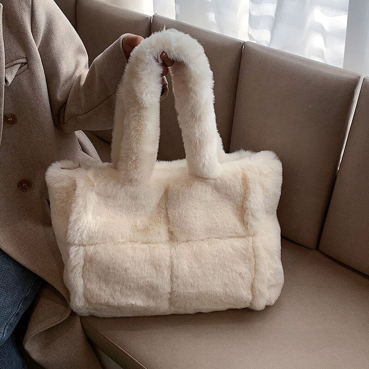 Stijlvolle Pipa dames pluche tas; chique en comfortabele winter tas, een must-have accessoire.
