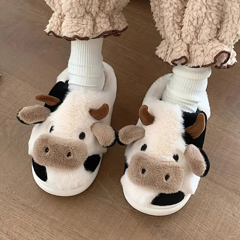 Zijaanzicht van Jamie dames pantoffels, warm en comfortabel, met slipvaste zool. Ideaal voor thuisgebruik.