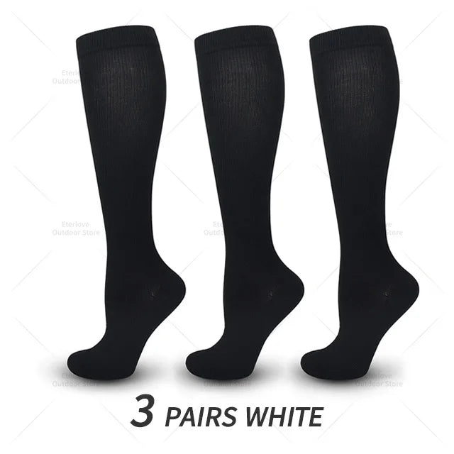 Unisex hardloopcompressiesokken (3 paar), kniehoog. Optimale steun tijdens intensieve trainingen en wedstrijden.