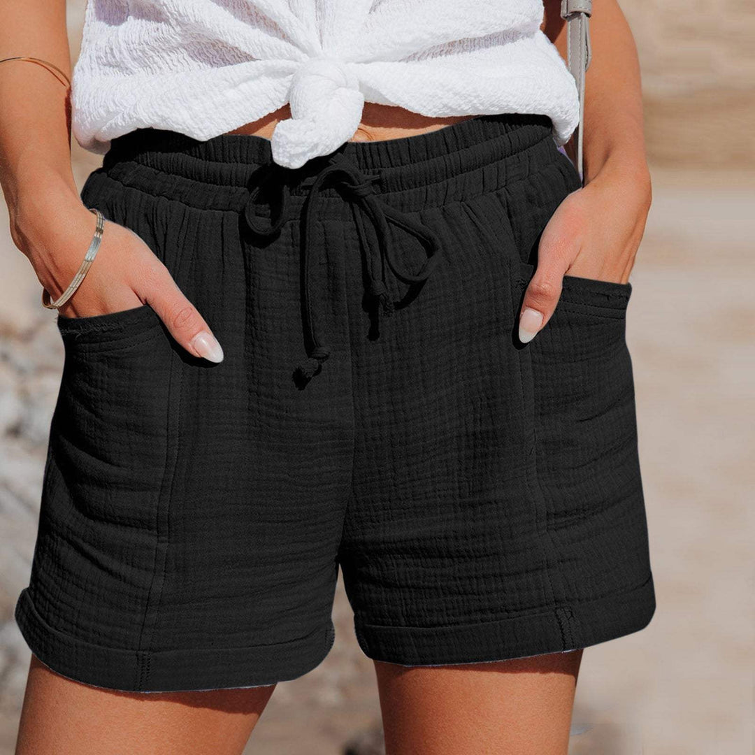 Comfortabele dames zomer short met verstelbaar trekkoord, perfect voor strand of vrije tijd.