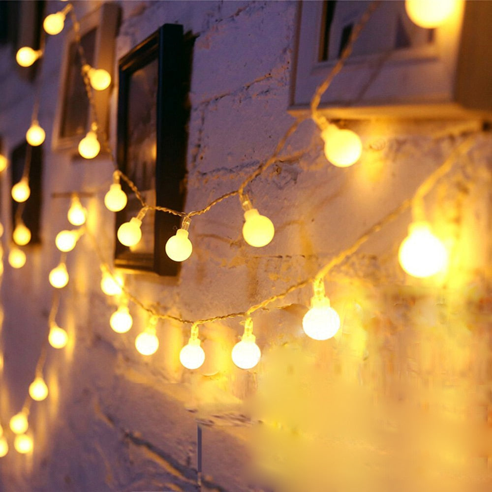 Feestelijke warm wit LED sfeerlampen voor thuis, creëren gezellige binnenverlichting en decoratie. USB gevoed.