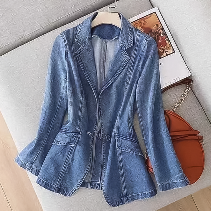 Trendy dames jasje in blazerstijl voor vrouwenkleding, ideaal voor een casual of zakelijke outfit.