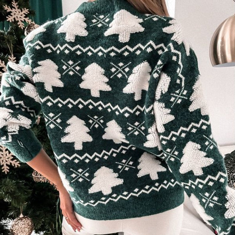 Warme en comfortabele dames kersttrui met feestelijke kerstboom print. Essentiële dameskleding voor de winter.