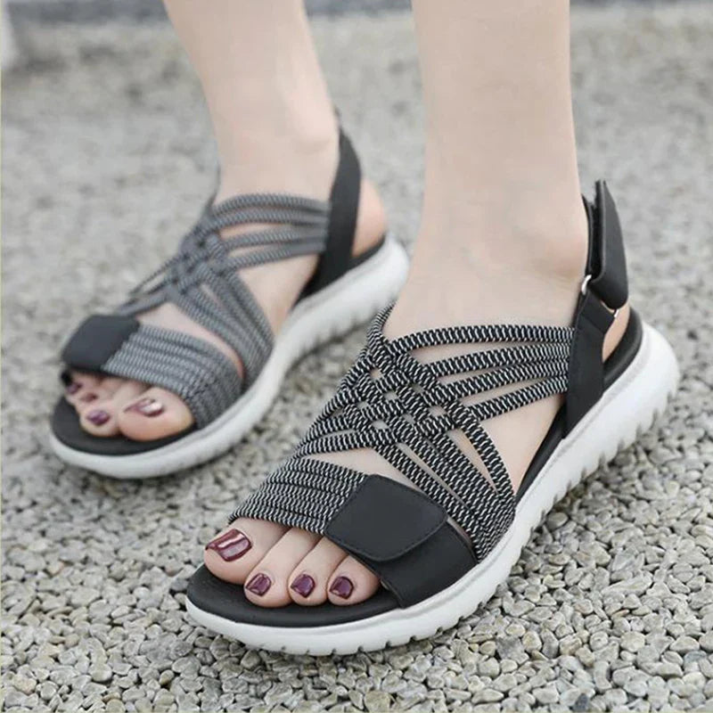 Stijlvolle orthopedische zomersandalen voor dames, met demping en verstelbare banden voor optimaal dagelijks comfort.