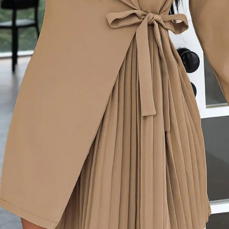 Trendy dames overslagjurk met elegante V-hals en lange mouwen, comfortabel en vrouwelijk voor elke gelegenheid.