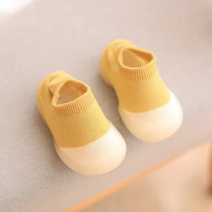 Kleurrijke barefoot peuterschoenen voor meisjes en jongens, super flexibel.