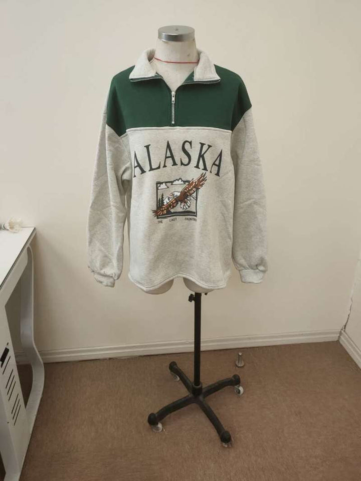 Ruime blauwe oversized dames hoodie, perfect als warme winterkleding of comfortabele casual loungewear.
