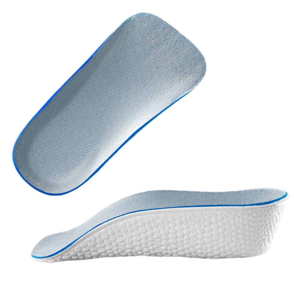 Detail van de orthopedische inlegzool, toont hoogteverhoging en zachte demping voor langdurig comfort.