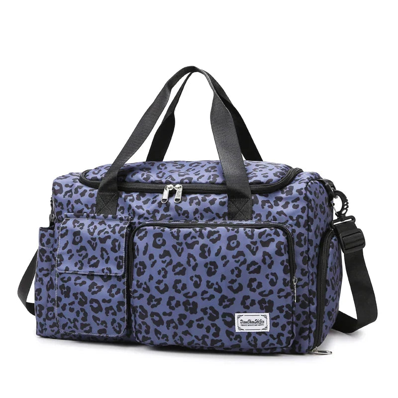 Veelzijdige en robuuste reistas, perfecte reisaccessoire voor dames & heren. Geschikt als sporttas.