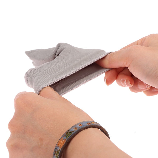 Doorzichtige gelpad bunion corrector. Comfortabele teenseparator voor dagelijkse voetverzorging.