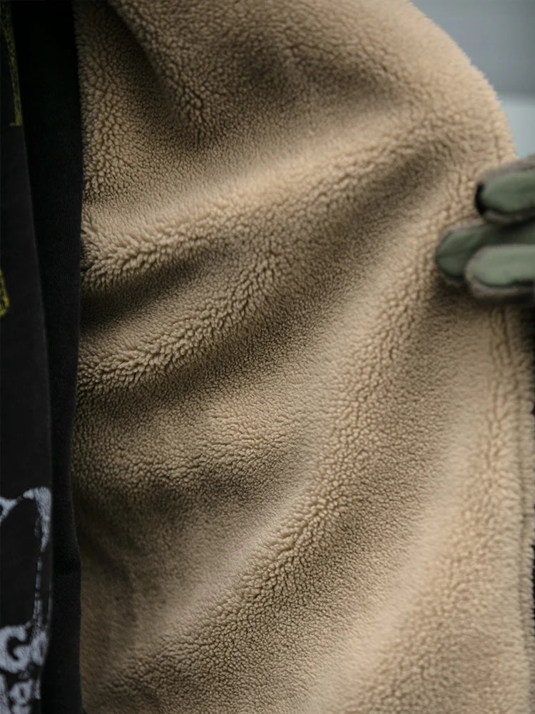 Trendy vintage unisex winterjack met colorblock design. Stijlvolle en warme streetwear jas voor heren.