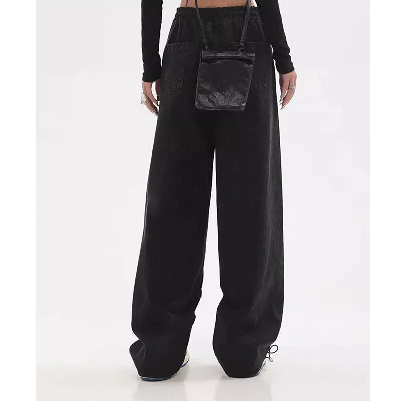 Comfortabele dames joggingbroek met hoge taille in trendy design, ideaal als vrijetijdskleding.