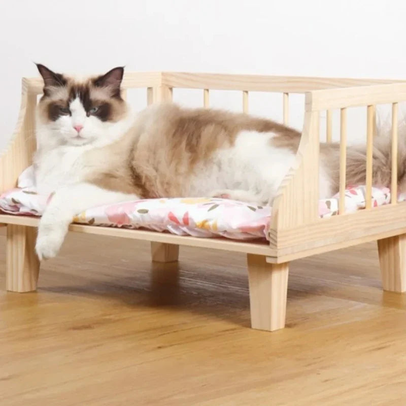 Houten hondenmand, waterdicht en geschikt voor alle seizoenen. Biedt een comfortabele rustplaats voor je hond.
