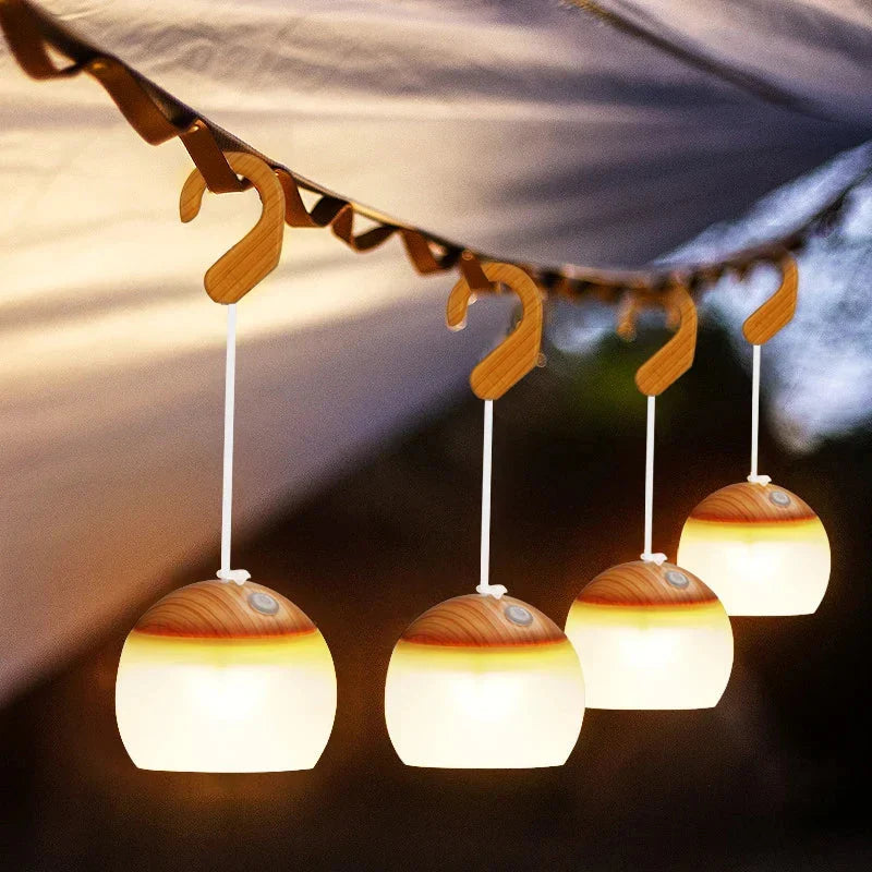 Draagbare retro camping lantaarn, USB oplaadbaar LED licht. Perfect voor sfeerlicht tijdens kamperen of outdoor avonturen.