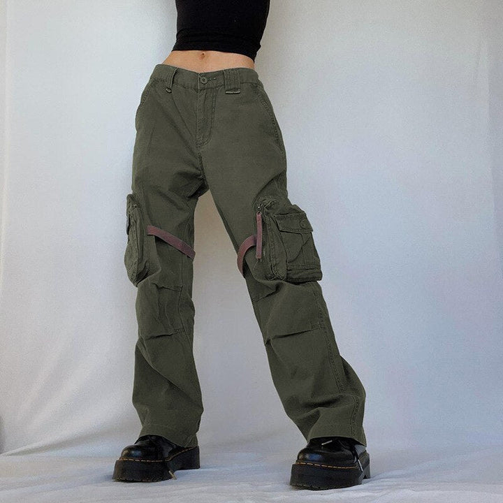 Trendy damesbroek met wijde pijpen en cargozakken, ideaal voor een casual stijl.