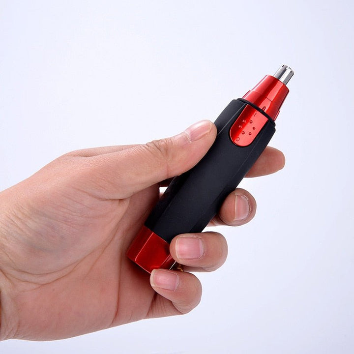 Elektrische neus- en oortrimmer met precisie voor pijnloze haarverwijdering en verzorging.