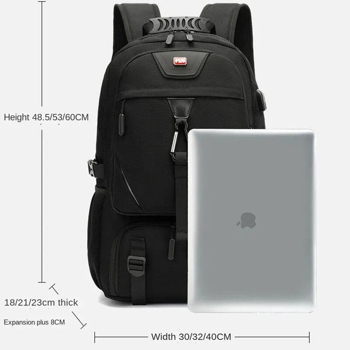 Praktische Tech Trek Pro reisrugzak met geïntegreerde USB-oplaadpoort en ruim laptopvak voor dagelijks gebruik.