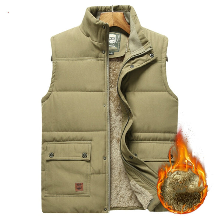 Warme heren bodywarmer, ideaal als waterafstotende bovenkleding voor outdoor activiteiten en koud weer.