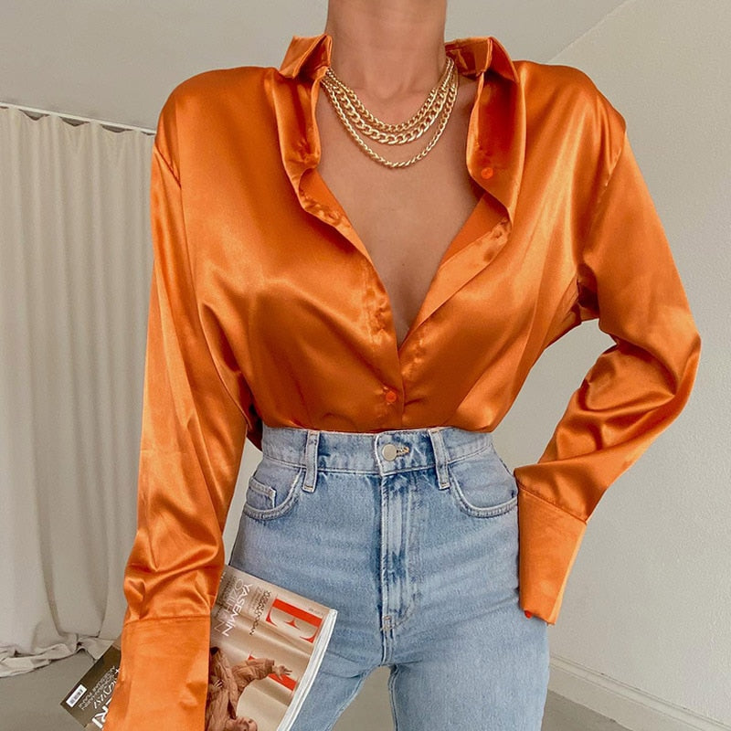 Zomerse Sammie Satin blouse, casual chic en comfortabel voor damesmode.