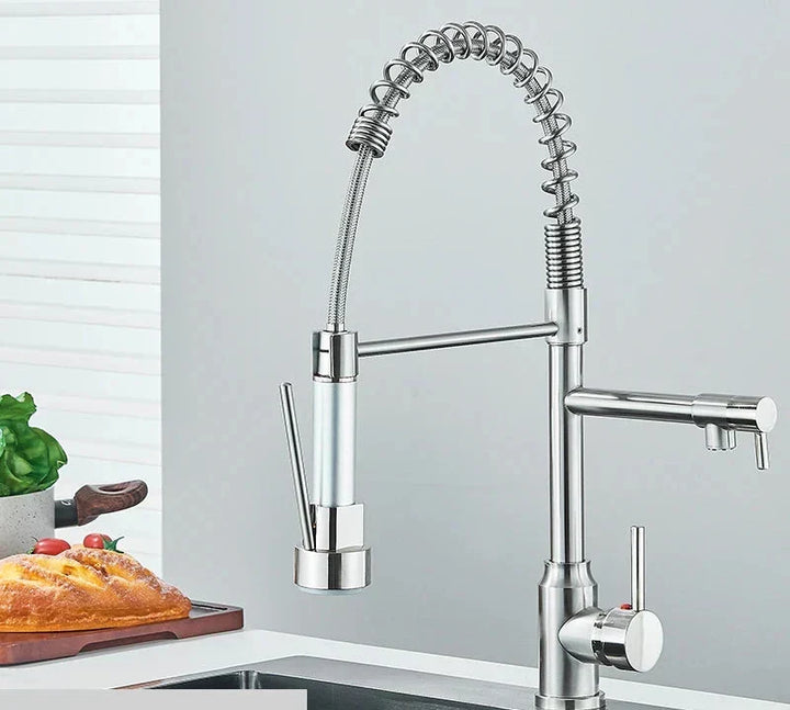RVS mengkraan voor keuken met flexibele 360° draaifunctie. Modern design in gebruineerd nikkel of chroom.