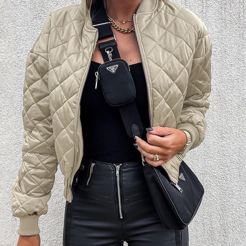 Stijlvol dames gewatteerd jack, perfecte herfstjas voor comfort en mode.