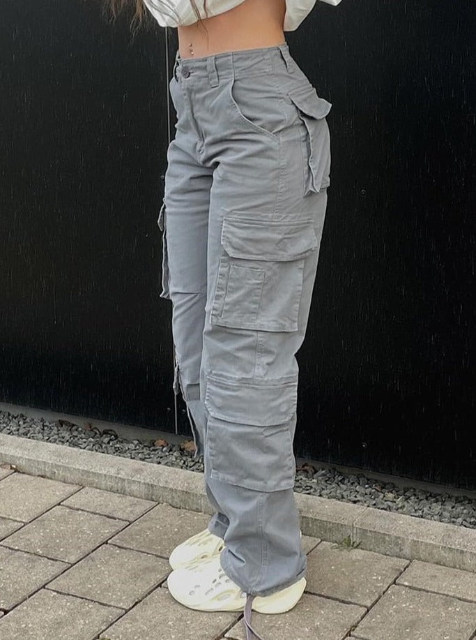 Beige dames cargobroek Mila, comfortabel en trendy, ideaal voor een casual look.