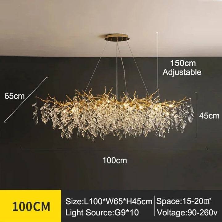 Design kroonluchter Aurelia, goudkleurig, met kristallen en verfijnd bladontwerp.
