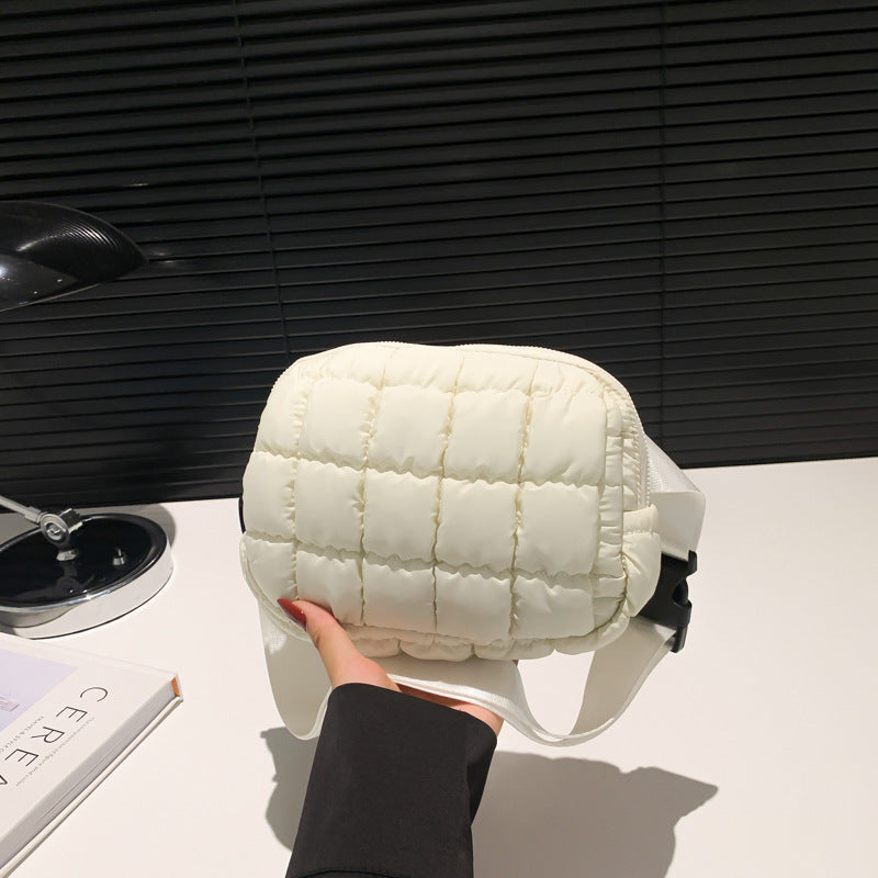 Modieuze puffer crossbody tas voor dames, lichtgewicht schoudertas van waterafstotend nylon.