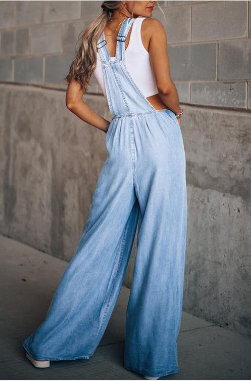 Modieuze dames jumpsuit met wijde pijpen, een must-have voor een stijlvolle en ontspannen zomer.