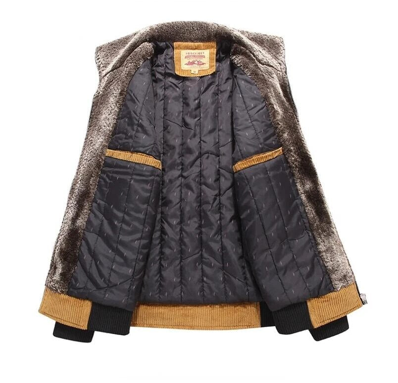 Stijlvolle herenjas van corduroy, warm en robuust, essentieel voor de wintergarderobe.