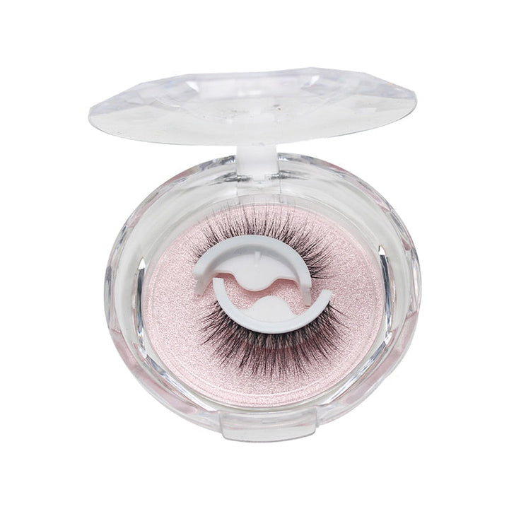 Direct volle wimperlook met deze dames zelfklevende wimpers. Ideaal voor snelle en mooie make-up.